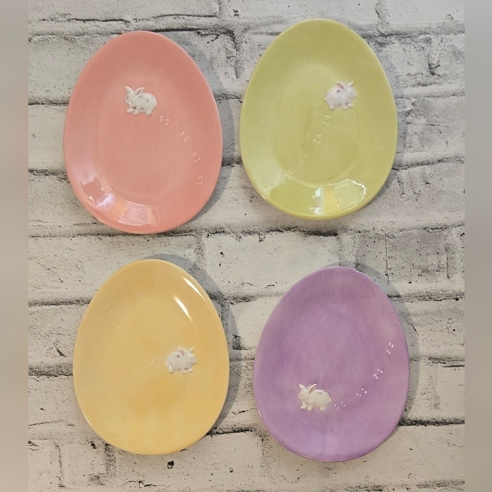 2005 Williams Sonoma Easter Egg Plates Set of 4 Bunny Pastel Ceramic